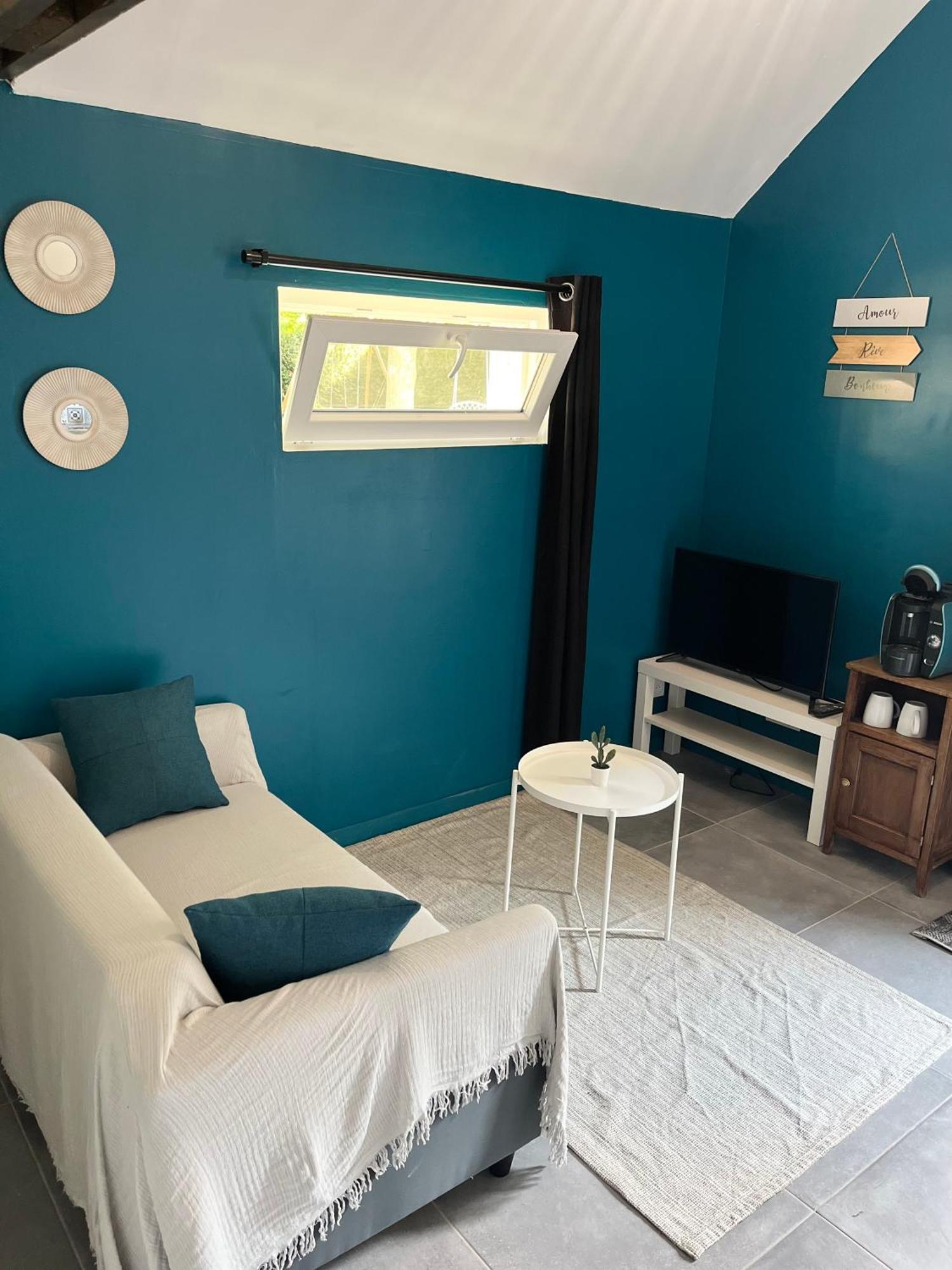 Studio Avec Grand Jardin + Parking Seraincourt Kültér fotó